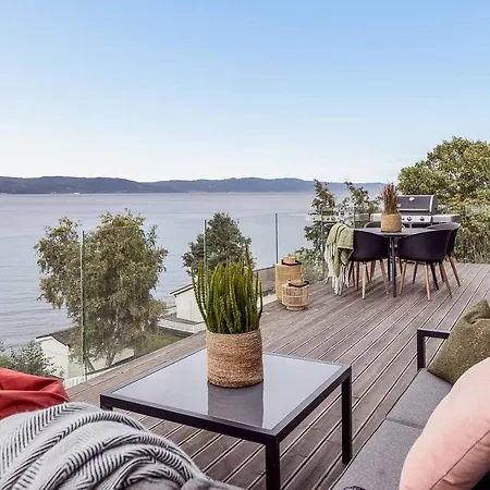 Villa The Oceanfront