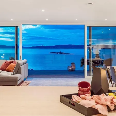 Villa The Oceanfront *
