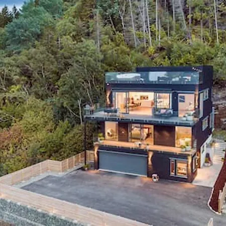The Oceanfront Villa Trondheim